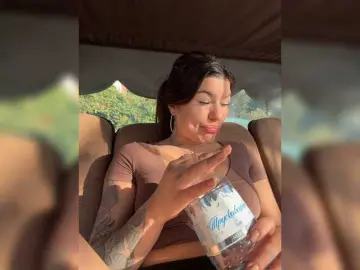 -MaybeBaby-  live sex cam