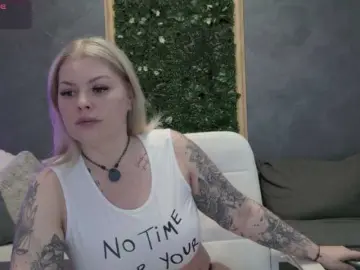 AlissaVox  live sex cam
