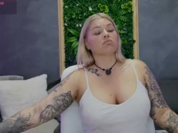 AlissaVox  live sex cam