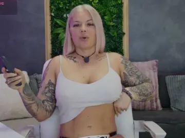 AlissaVox  live sex cam