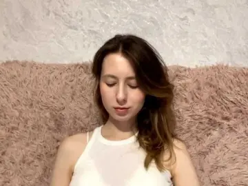 JacqueMcumber  live sex cam