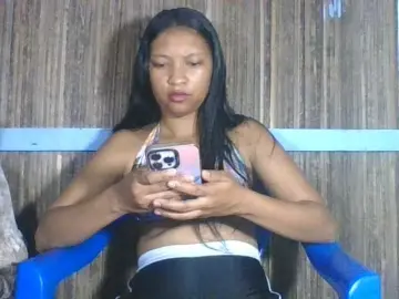 Martiniah  live sex cam