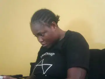 Sexxy-apple  live sex cam