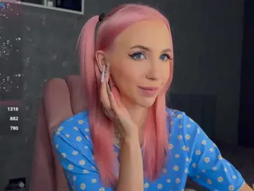 Dora-doll  live sex cam