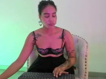Ribylove  live sex cam