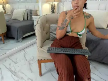 Ribylove  live sex cam