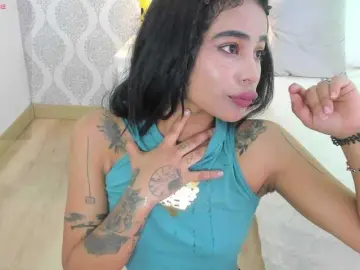 Ribylove  live sex cam