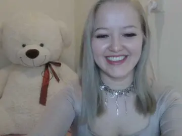 -Sweet-smile-  live sex cam
