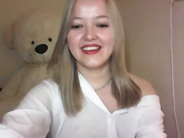 -Sweet-smile-  live sex cam