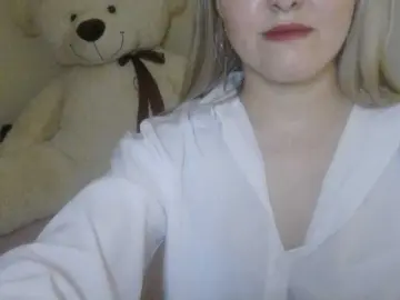 -Sweet-smile-  live sex cam