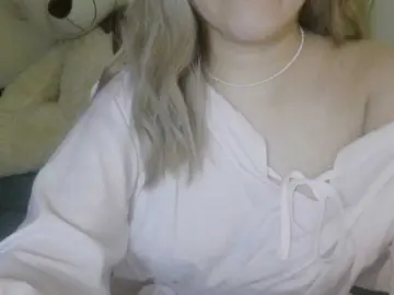 -Sweet-smile-  live sex cam