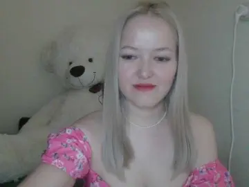 -Sweet-smile-  live sex cam