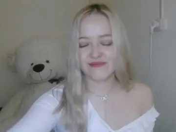 -Sweet-smile-  live sex cam