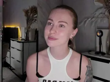 AlisaClark  live sex cam