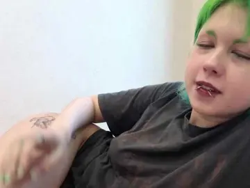 CarolineRichter  live sex cam