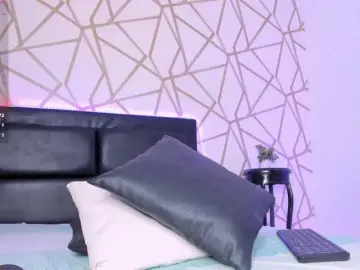 Chantal-bony  live sex cam