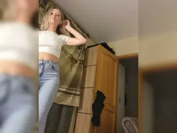 Darina24  live sex cam