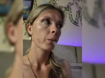 Darina24  live sex cam