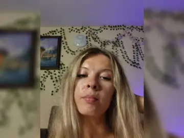 Darina24  live sex cam