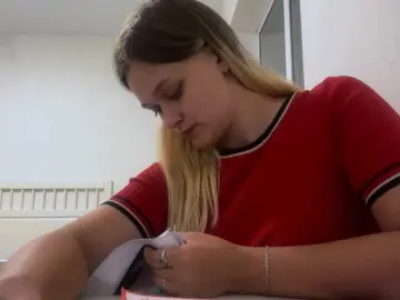 LoritaWhisted  live sex cam