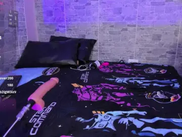 MeganBlazze  live sex cam