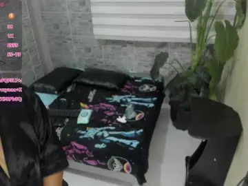 MeganBlazze  live sex cam