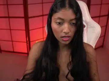 Small-emilie  live sex cam