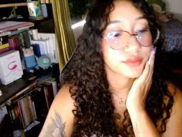 Clitia-xx  live sex cam