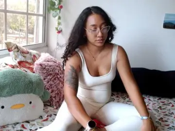 Clitia-xx  live sex cam