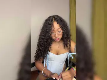 Clitia-xx  live sex cam