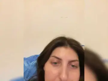 Melanieelovv  live sex cam