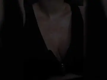 Flowerlily  live sex cam
