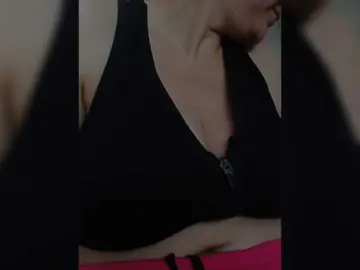 Flowerlily  live sex cam