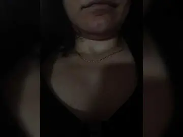 Flowerlily  live sex cam