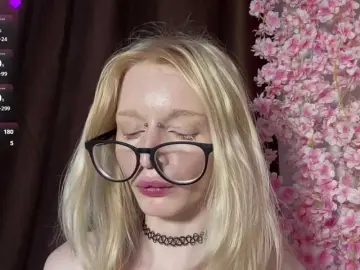 KiraSweet  live sex cam