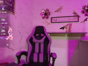 Natasha-Adams  live sex cam