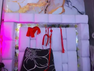 Natasha-Adams  live sex cam