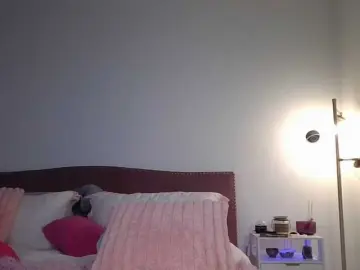 NicoleSarahX  live sex cam