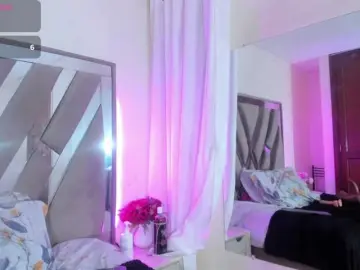 Casey-lorens  live sex cam