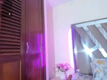 Casey-lorens  live sex cam