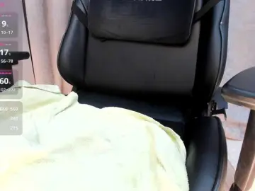 Mikkylovely  live sex cam