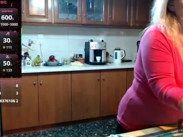 JennaDeluxe  live sex cam