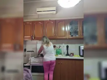 JennaDeluxe  live sex cam