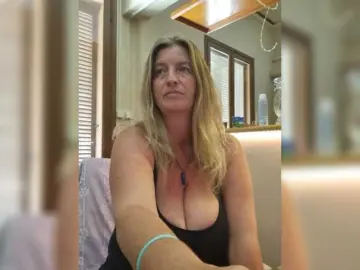 JennaDeluxe  live sex cam