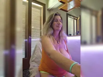 JennaDeluxe  live sex cam