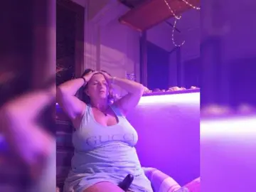 JennaDeluxe  live sex cam