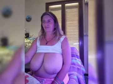 JennaDeluxe  live sex cam