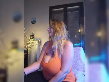 JennaDeluxe  live sex cam