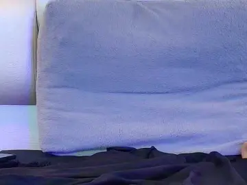LizzyRaven  live sex cam
