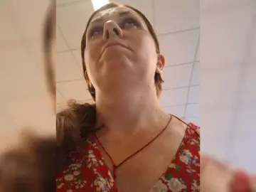 OpenGirl  live sex cam